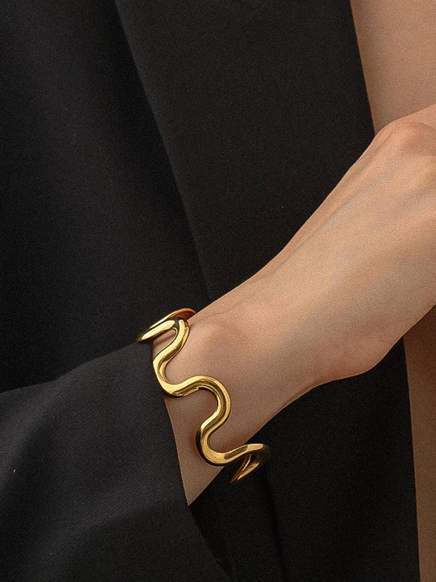 18K Gold Non - Tarnish Wavy Bold Statement Bracelet - Purpose + Passion Boutique