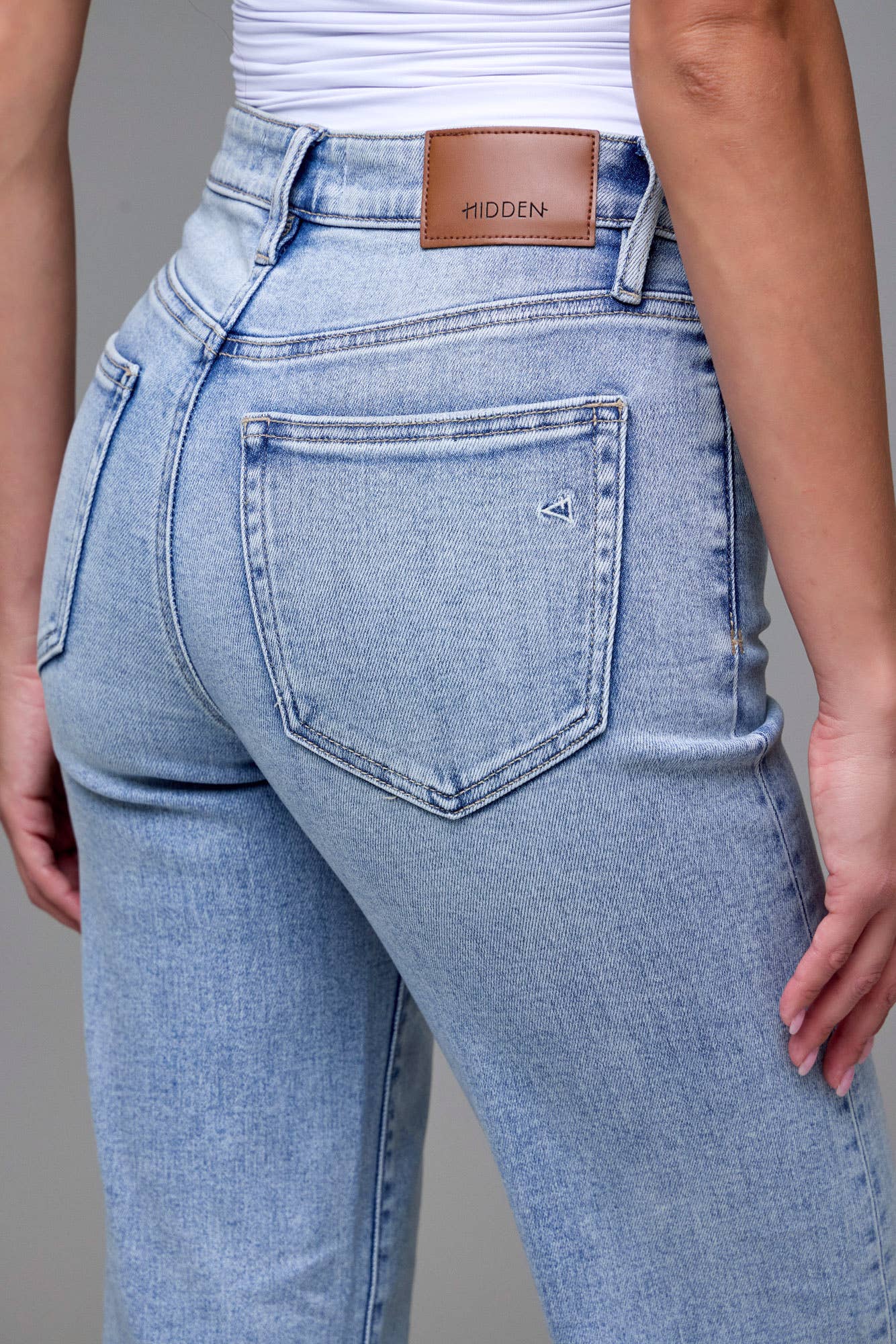 Medium Light Clean Stretch Classic Straight
