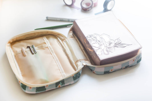 Country Picnic Compact Bible Cover