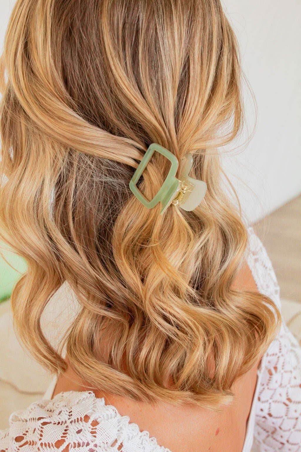 Dewdrop Claw Clip - Purpose + Passion Boutique