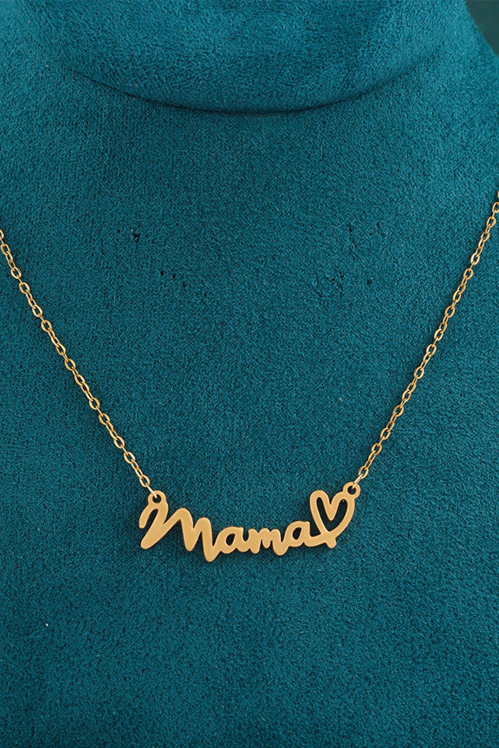 Mama Gold Heart Pendant Chain Necklace