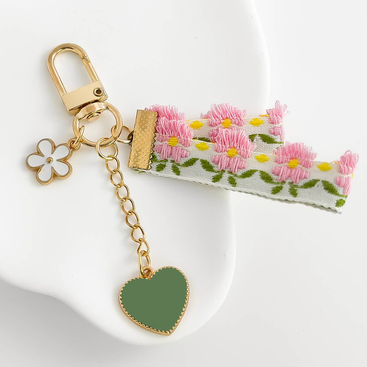 Small Fresh Cloth Daisy Butterfly Love Keychain