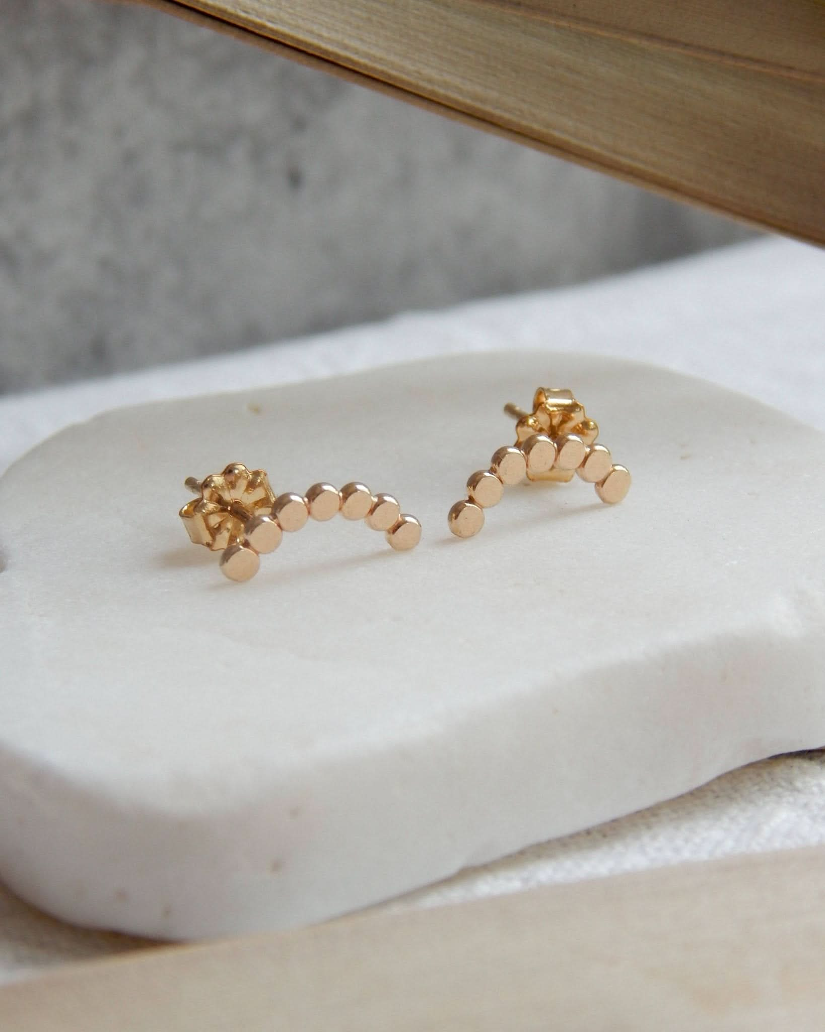 14k Dotted Arc Stud Earrings - Purpose + Passion Boutique