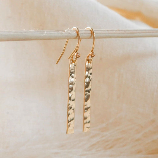 14k Hammered Bar Dangle Earrings - Purpose + Passion Boutique