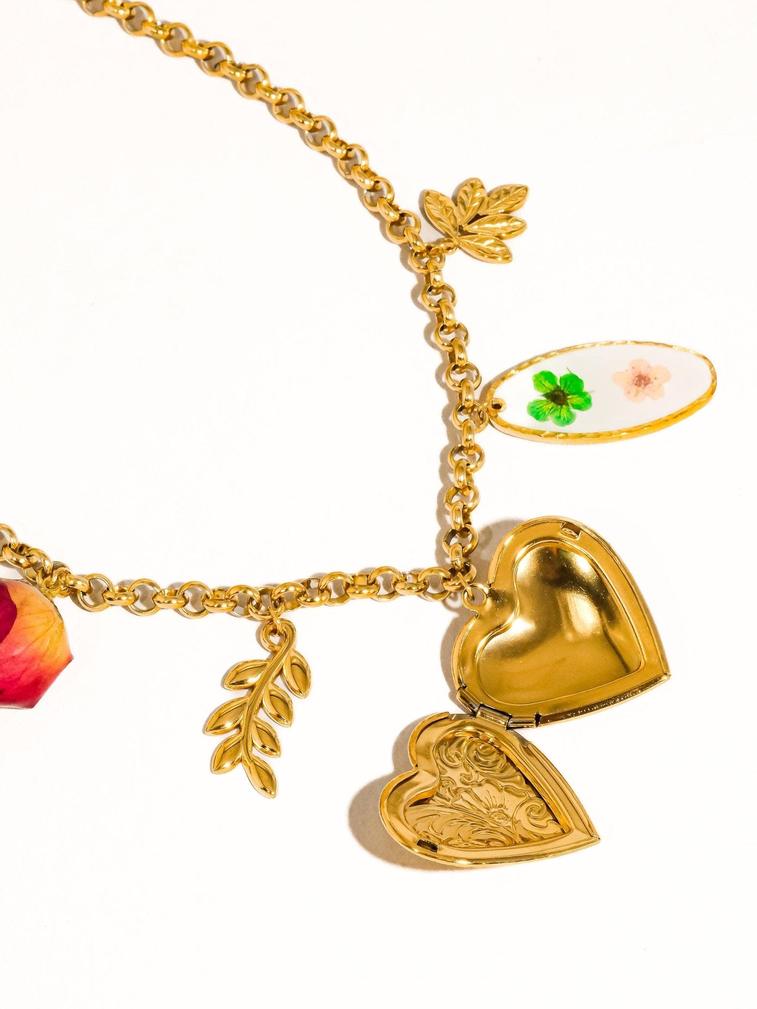 18K Gold Vintage Locket Charm Necklace - Purpose + Passion Boutique