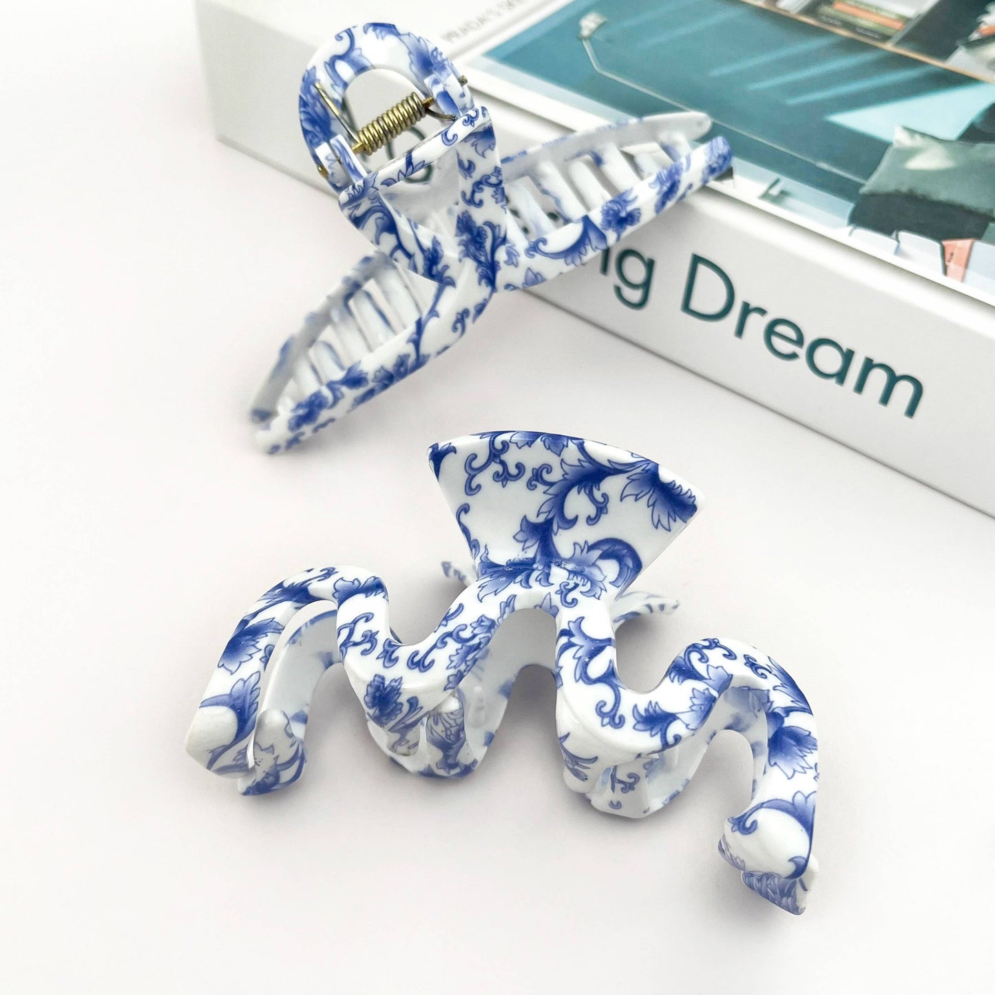 Light Blue Textured Claw Clip