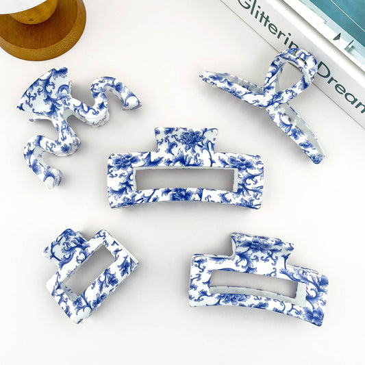 Light Blue Textured Claw Clip