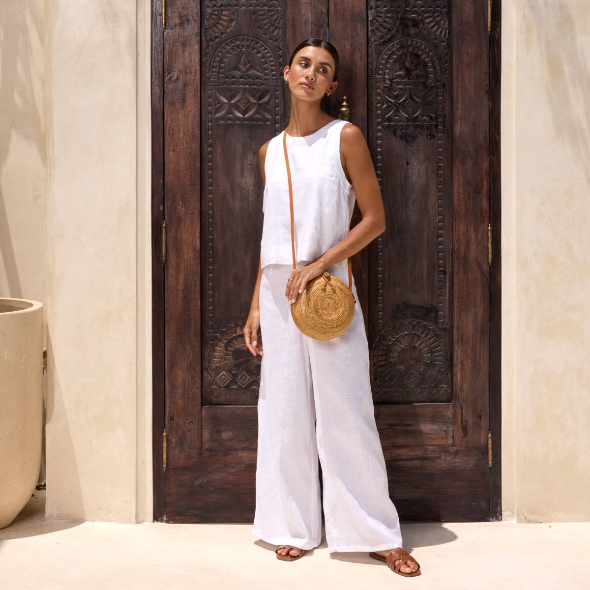 Ata Vine Round Crossbody Canteen Bag
