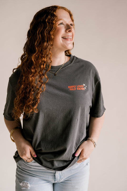 Fully Known Tee - Charcoal