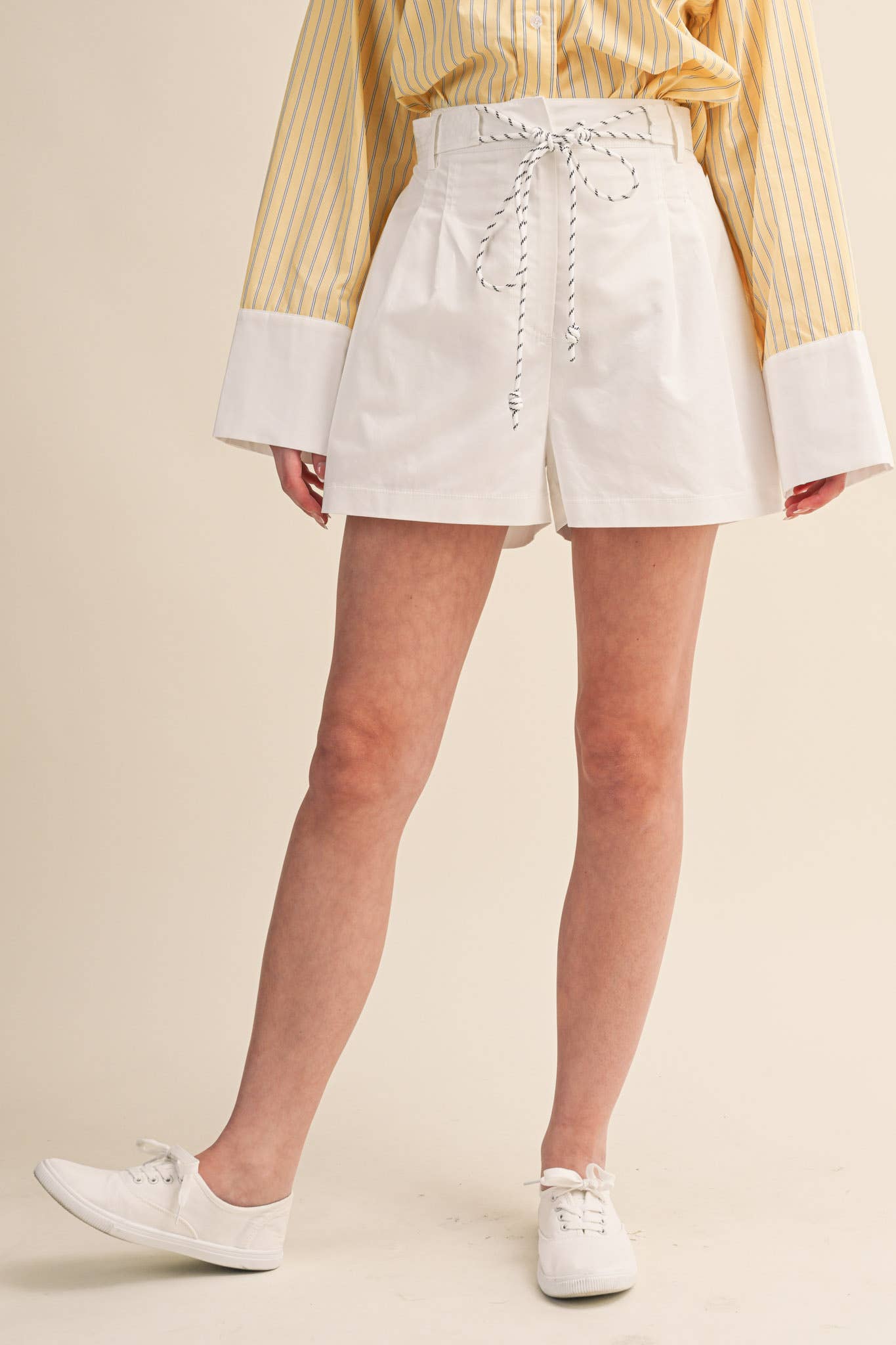 Rope Trim Pleated Belted Shorts