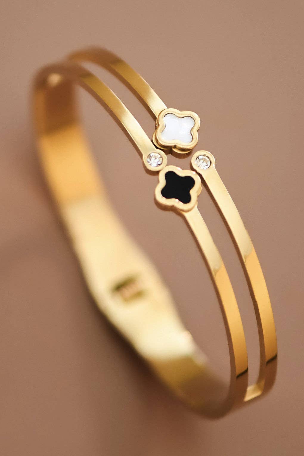 18K Gold PVD Plated Waterproof Stainless Steel Bangle