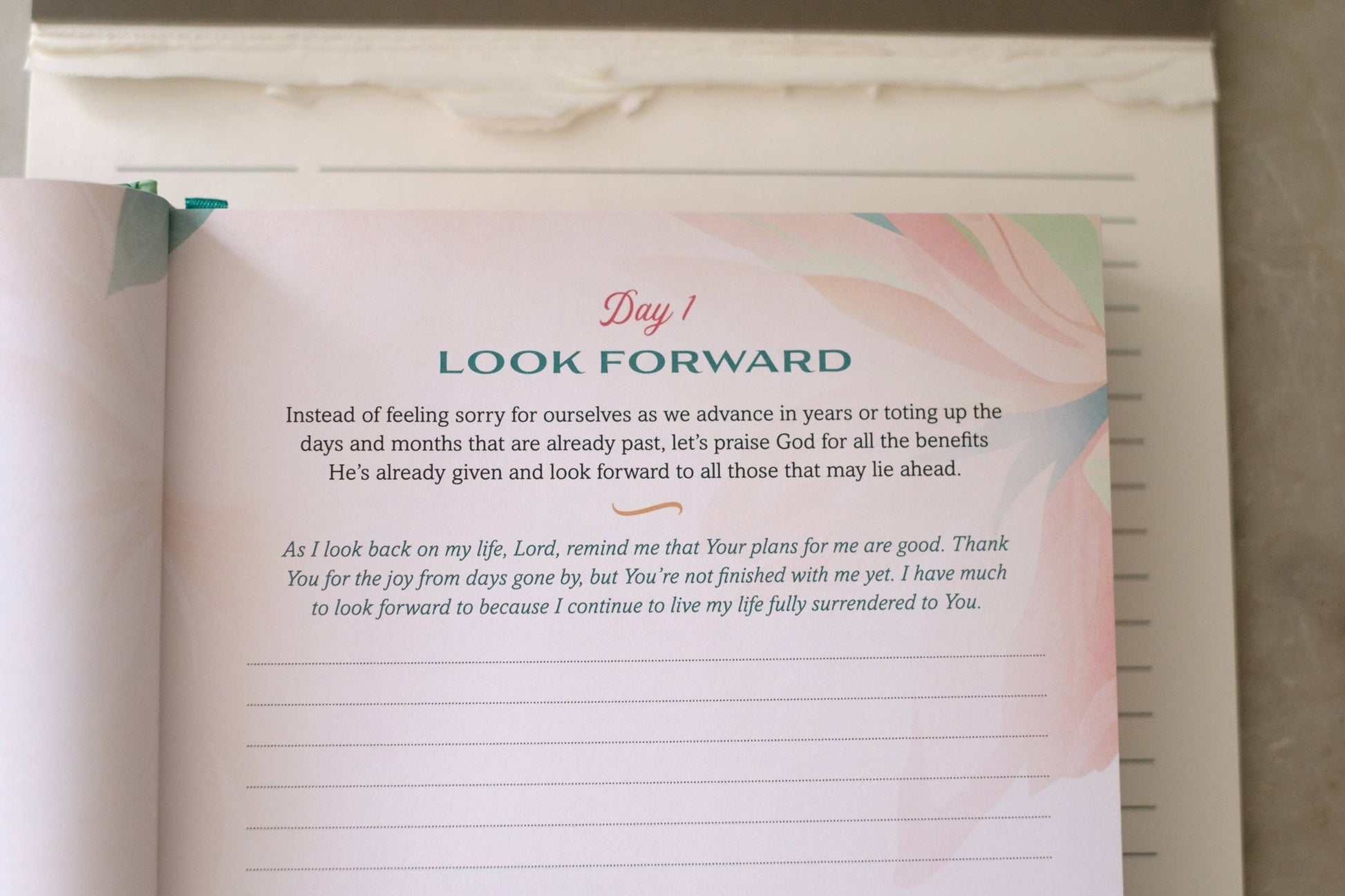 A Year of God's Goodness:A Prayer & Praise Tracker for Women - Purpose + Passion Boutique
