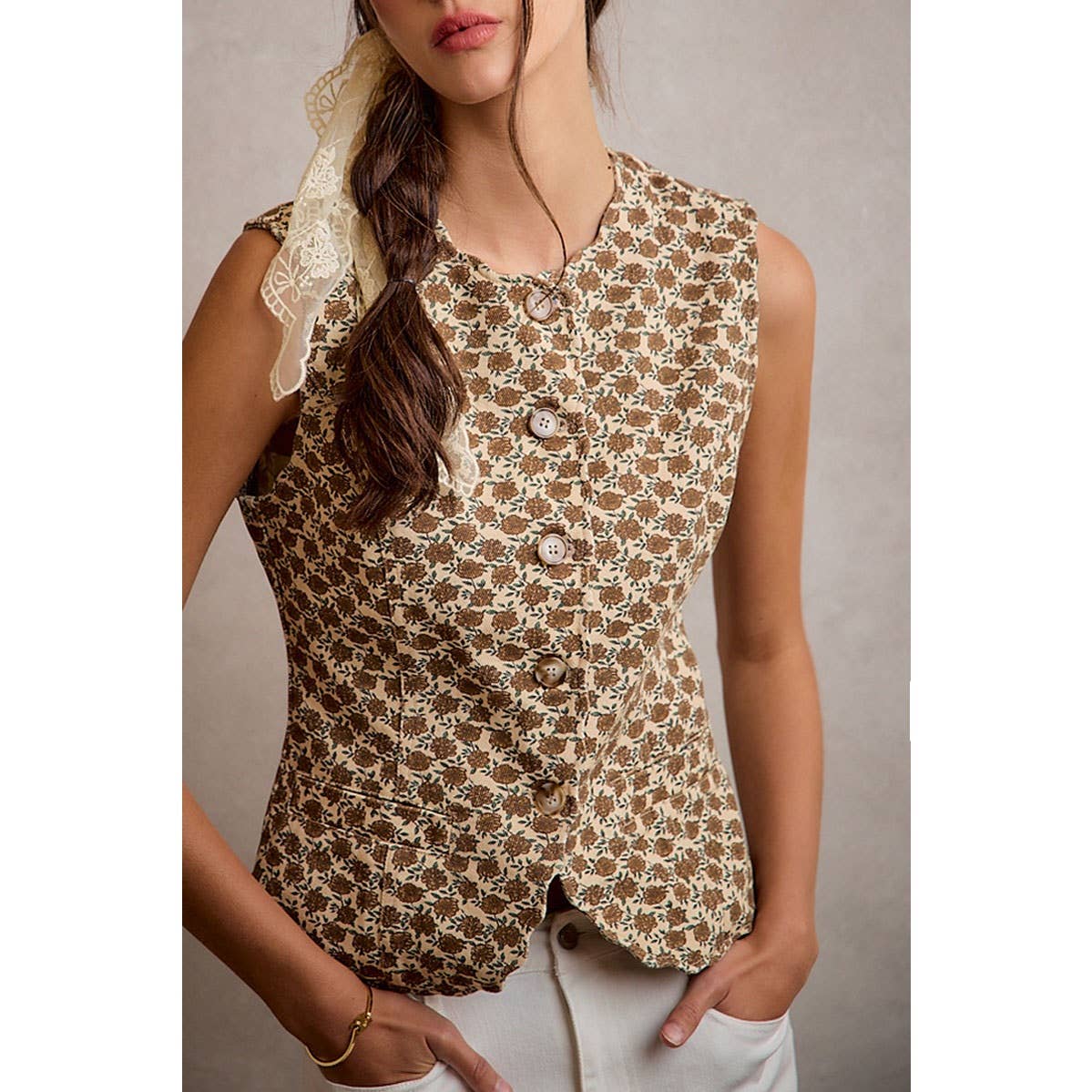 Cream Floral Scallop Edge Vest