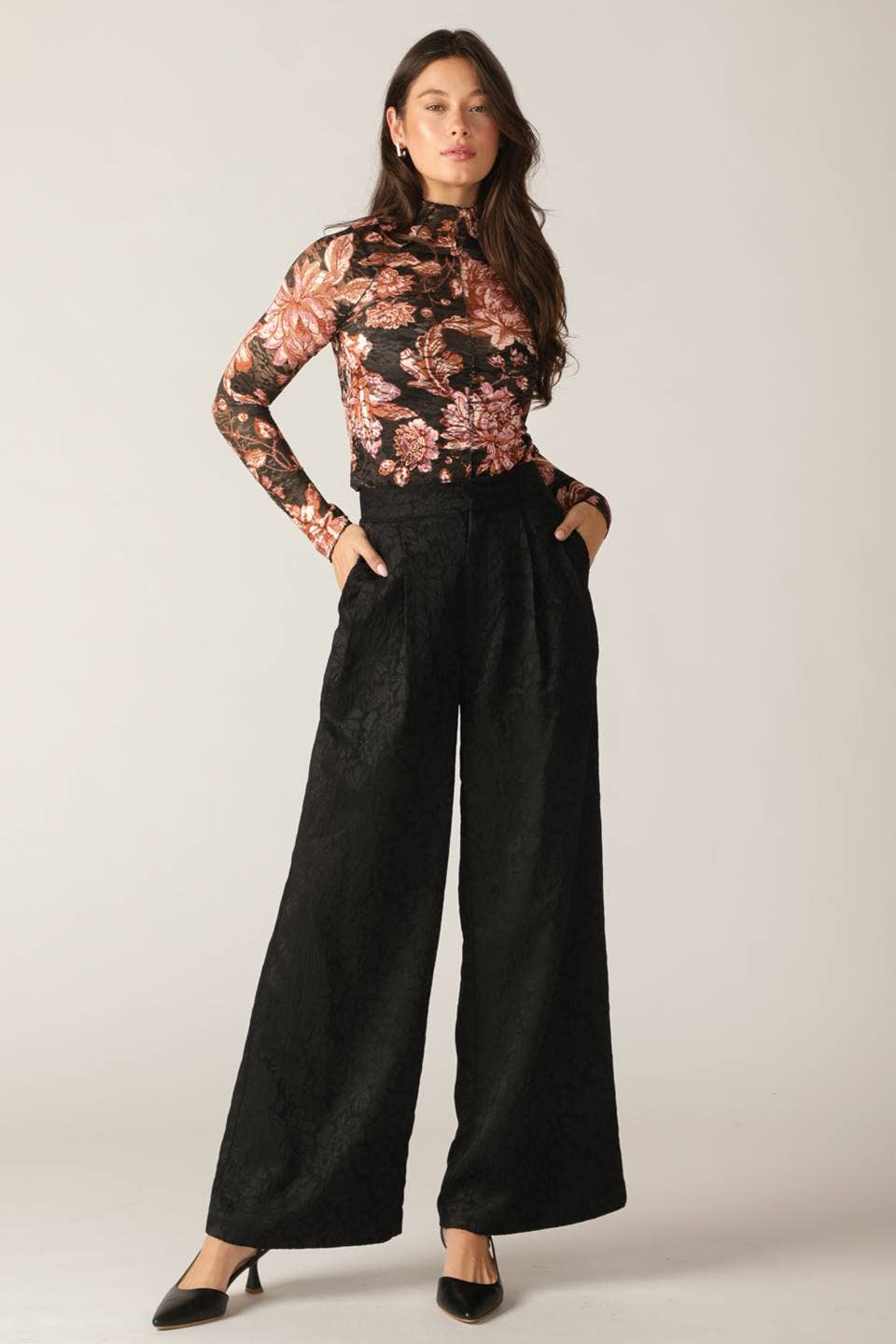Black Taupe Stretch Lace Top - Purpose + Passion Boutique