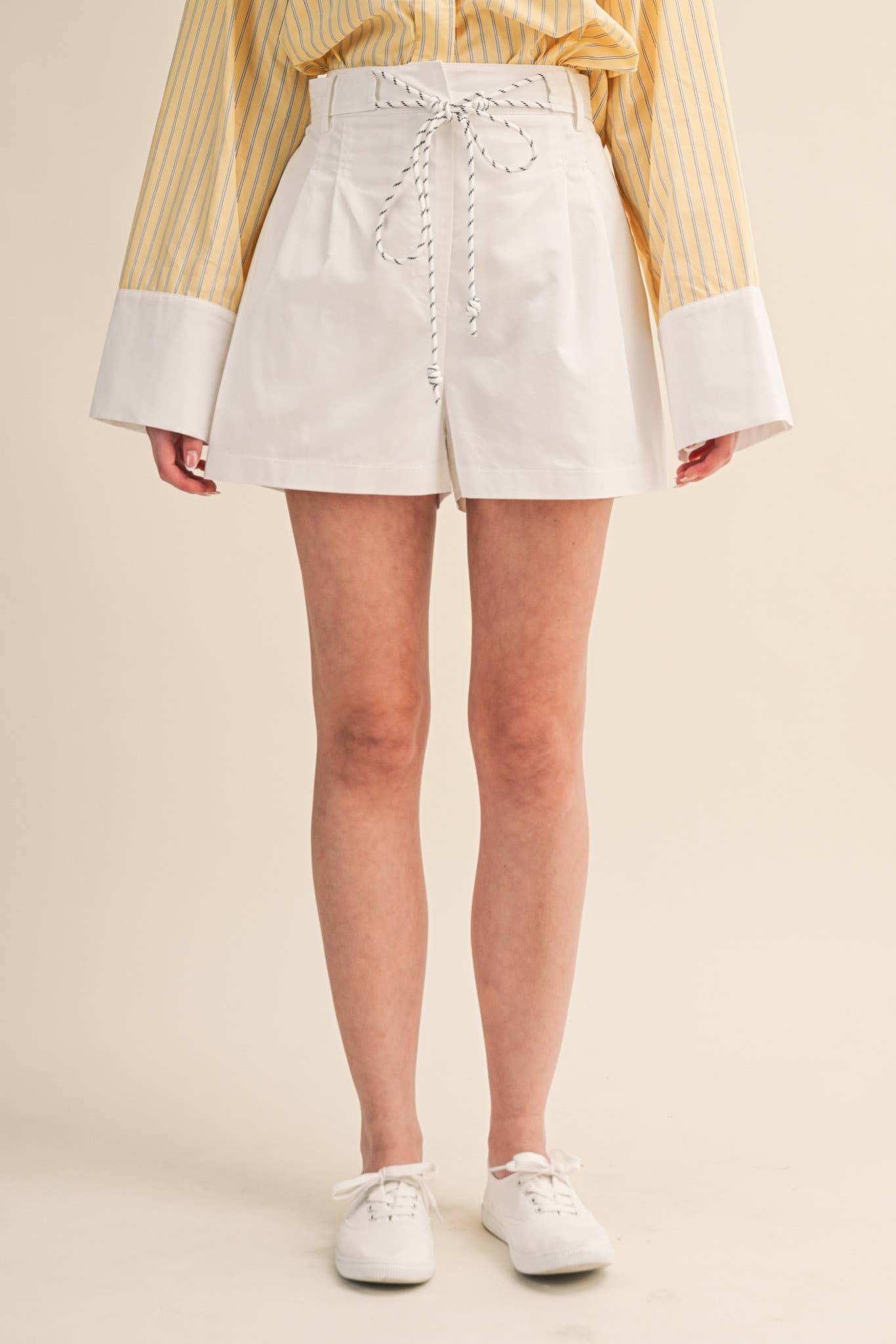Rope Trim Pleated Belted Shorts