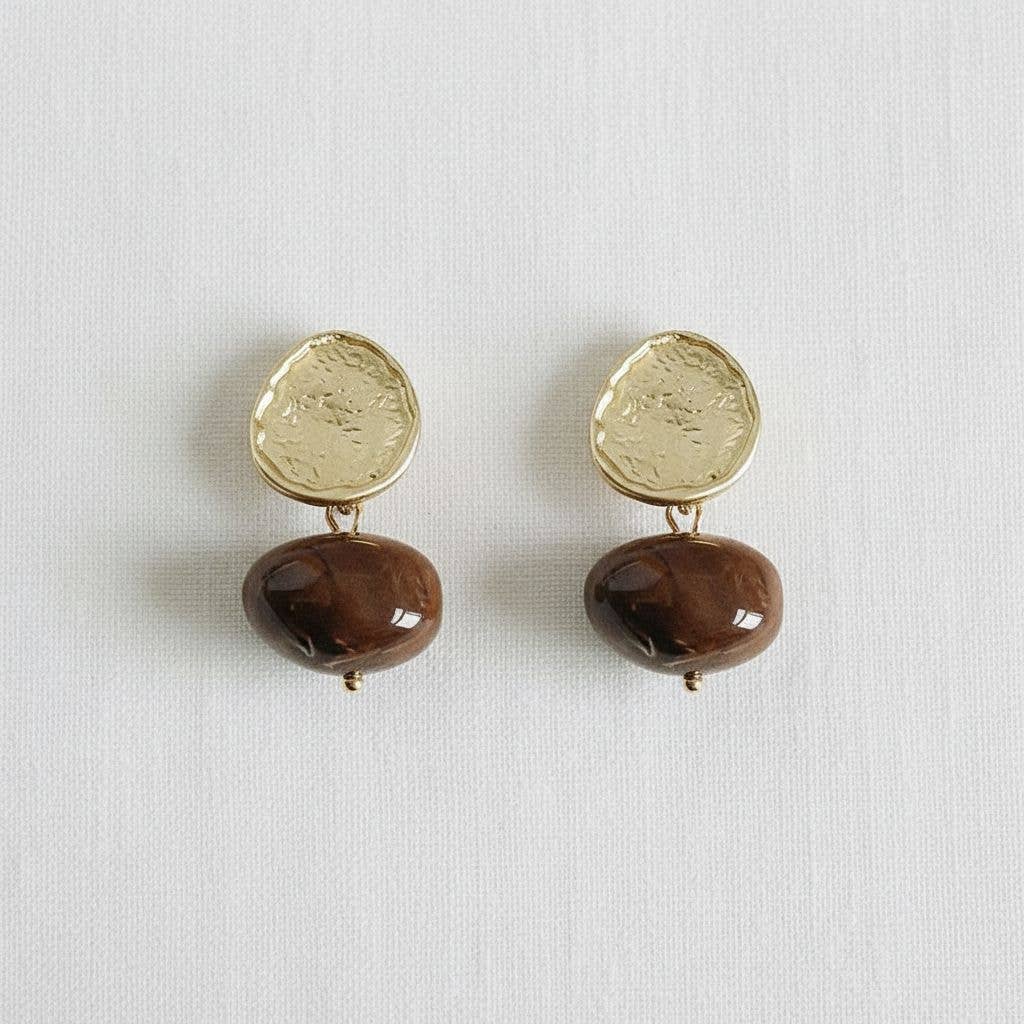 Vintage Inspired Amber Swirl Geometric Stud Earrings