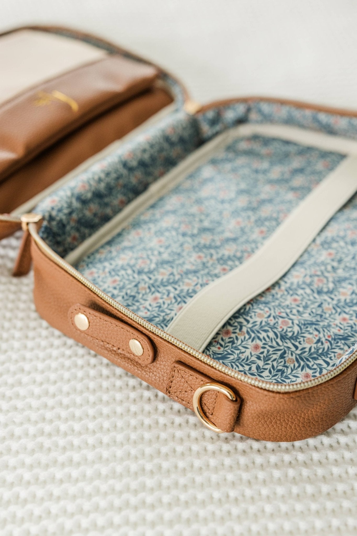 Mocha Bible Cover Bible Crossbody Bag - Purpose + Passion Boutique