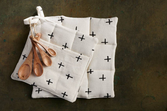 Pot Holders & Acacia Wooden Measuring Spoon Set - Purpose + Passion Boutique