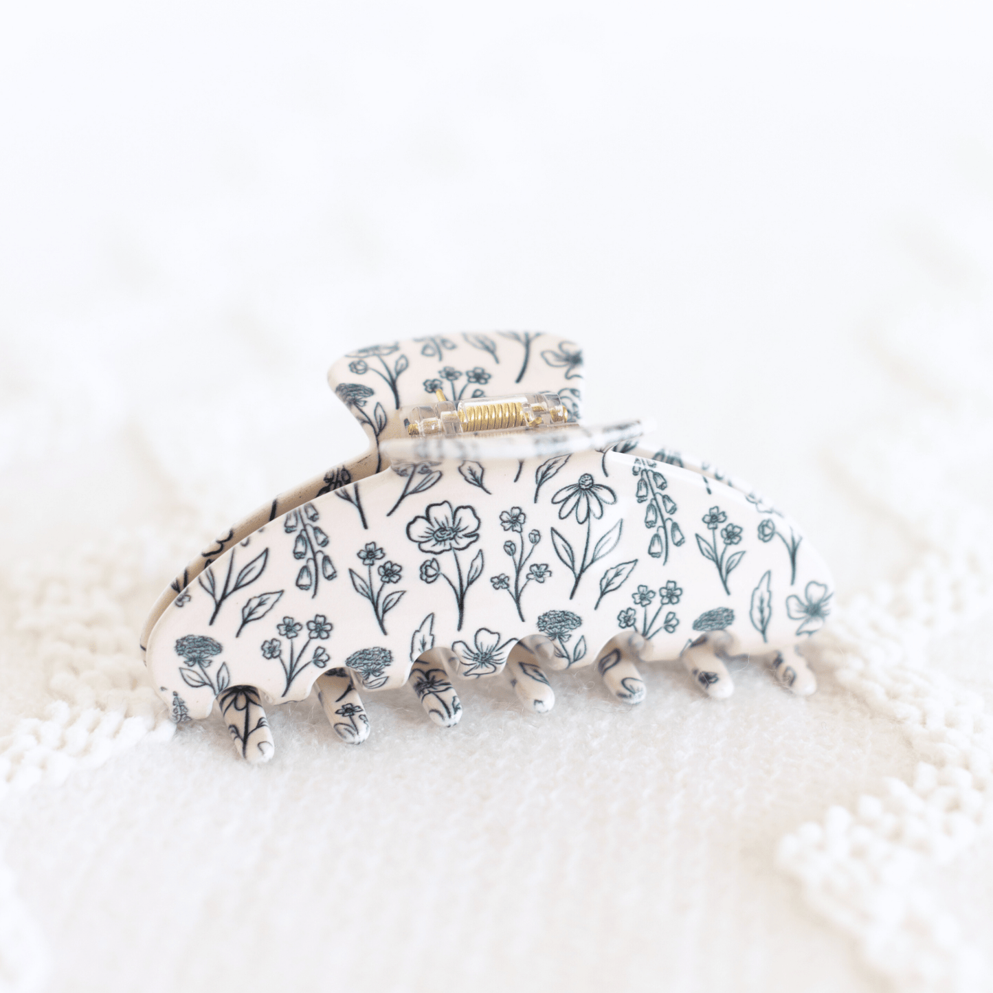 Pressed Floral Claw Clip - Purpose + Passion Boutique