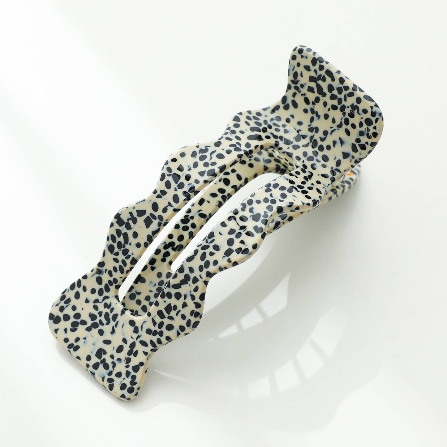 Scalloped Flat Claw Clip - Purpose + Passion Boutique