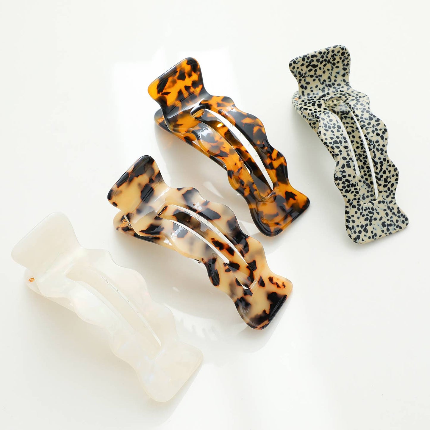 Scalloped Flat Claw Clip - Purpose + Passion Boutique