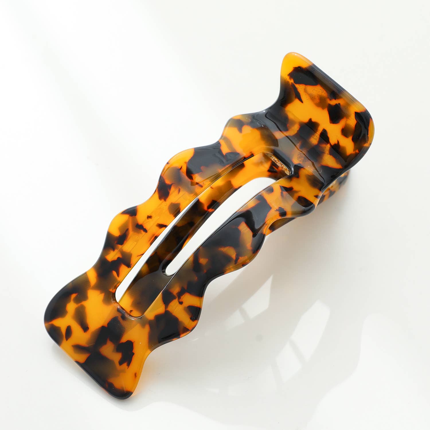 Scalloped Flat Claw Clip - Purpose + Passion Boutique
