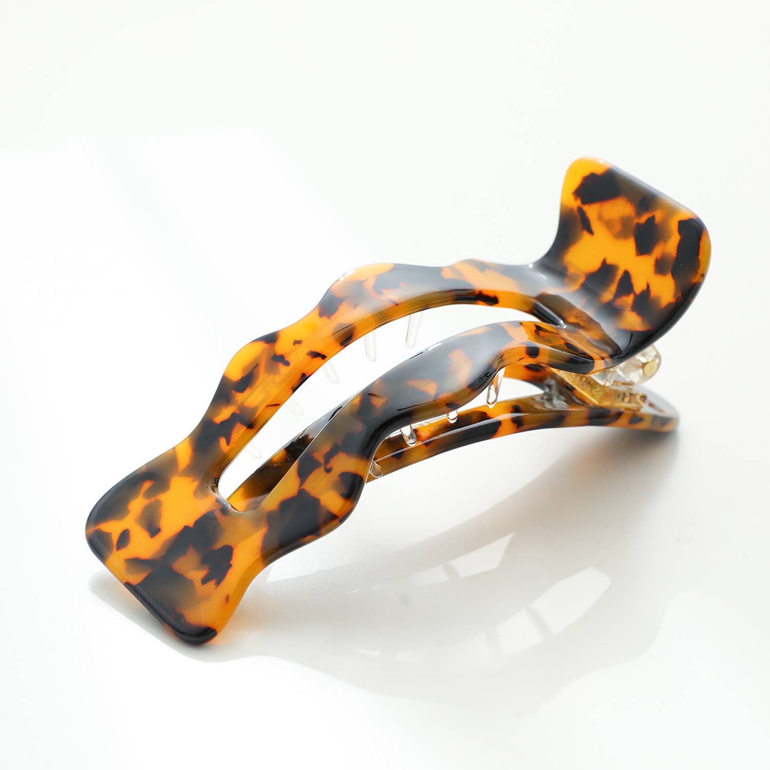 Scalloped Flat Claw Clip - Purpose + Passion Boutique