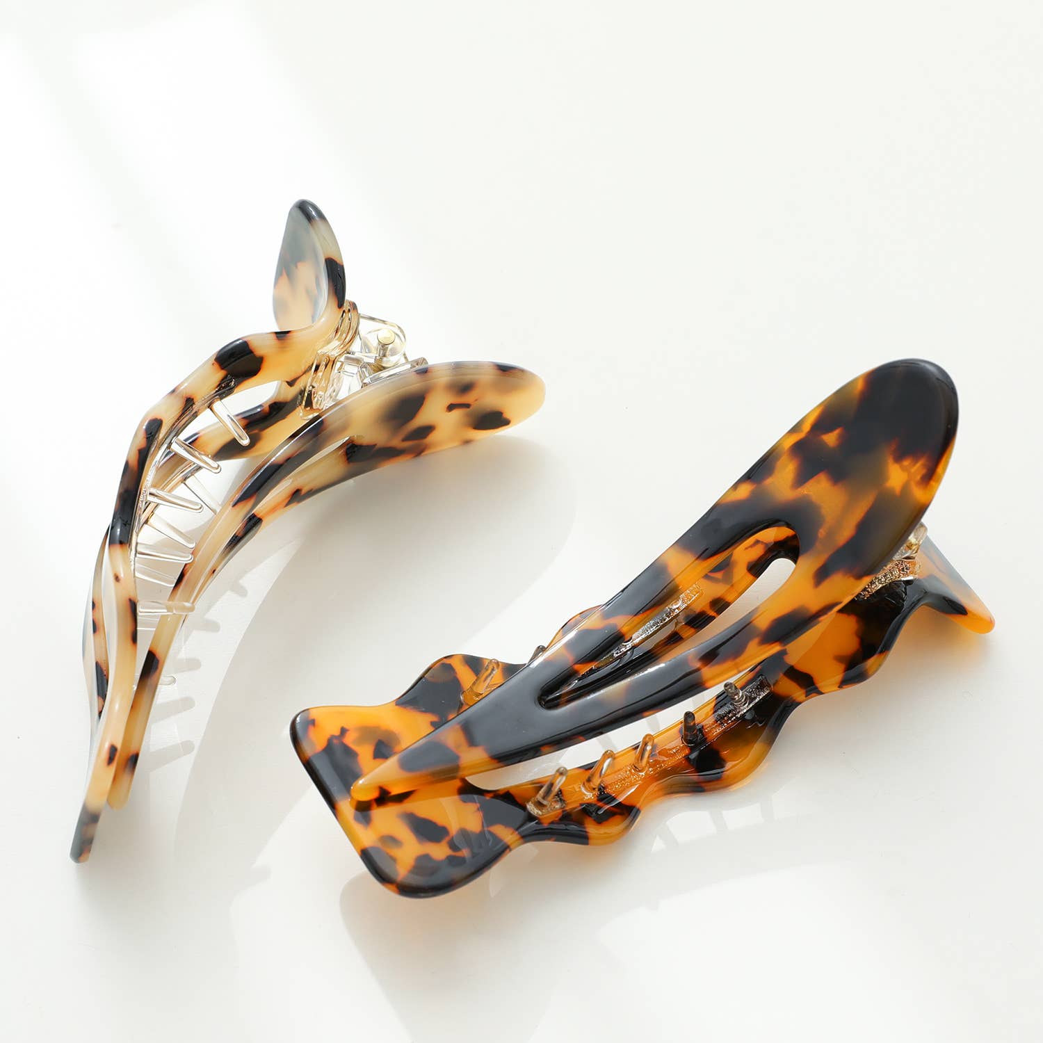 Scalloped Flat Claw Clip - Purpose + Passion Boutique
