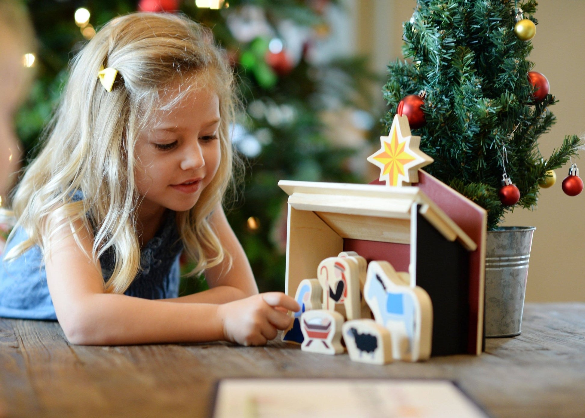 The Christmas Star From Afar Set Game - Purpose + Passion Boutique