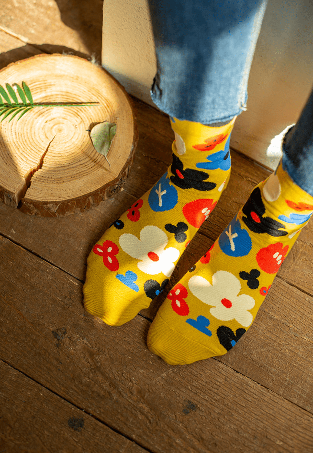 Women`s Crew Flower Fleur Socks - Purpose + Passion Boutique